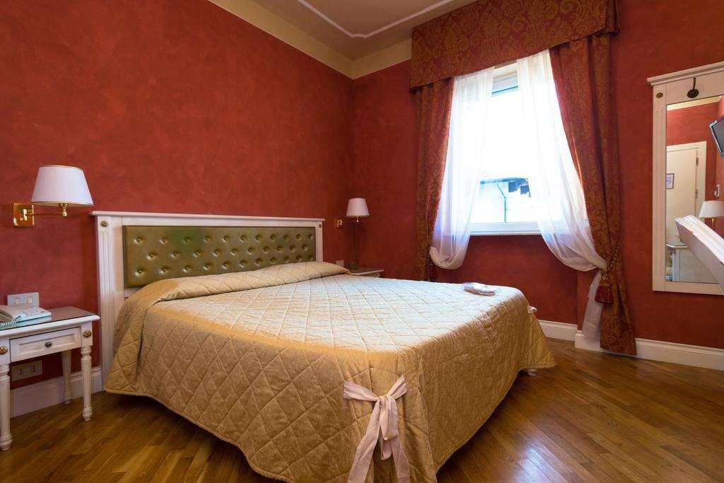 Hotel Gennarino Livorno Camera foto