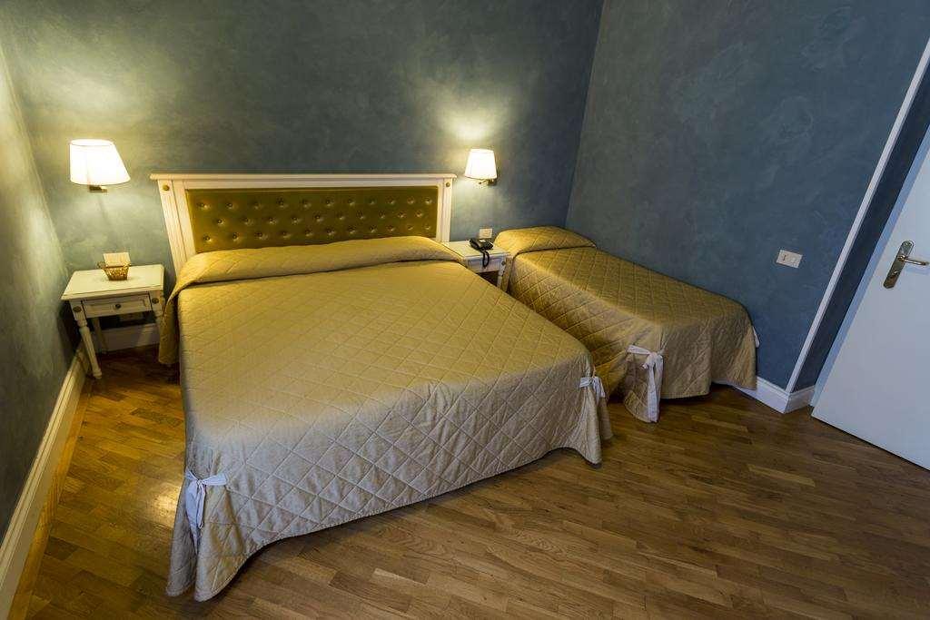 Hotel Gennarino Livorno Camera foto