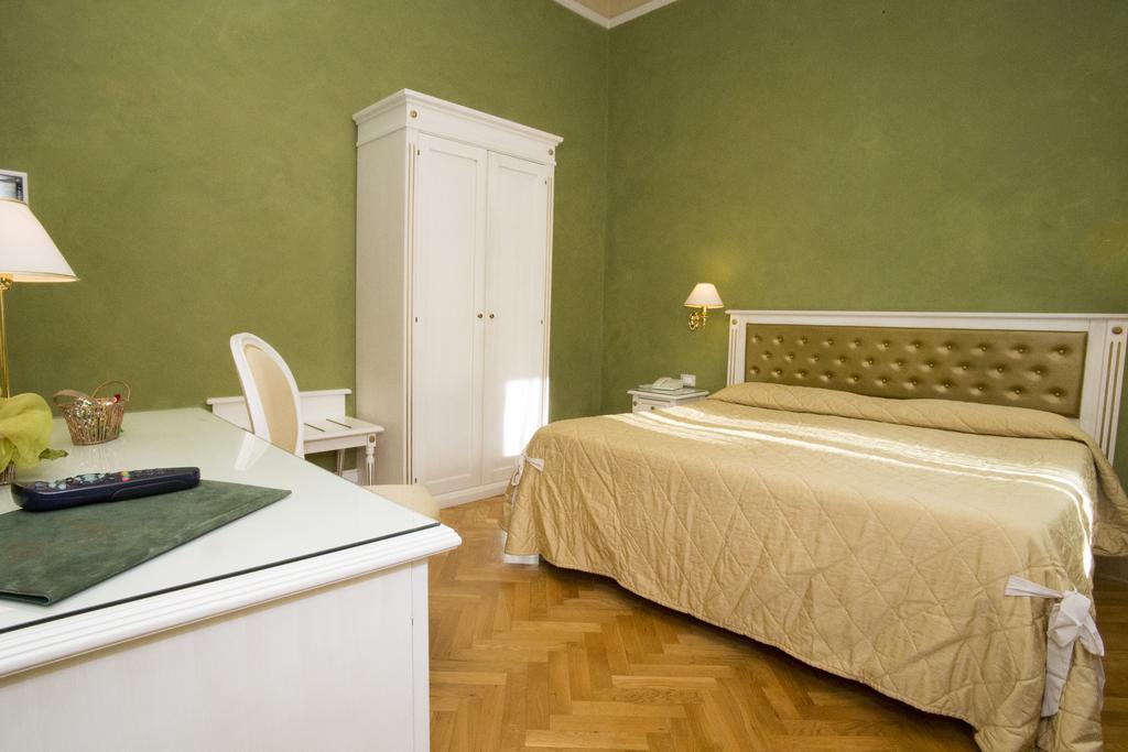 Hotel Gennarino Livorno Camera foto