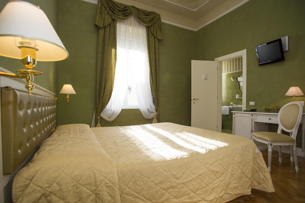 Hotel Gennarino Livorno Camera foto