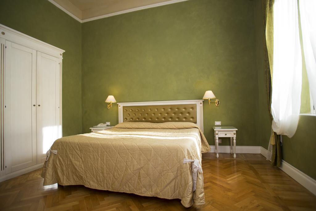 Hotel Gennarino Livorno Camera foto