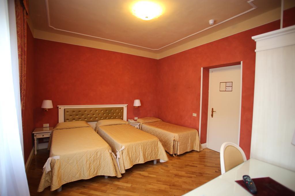 Hotel Gennarino Livorno Camera foto