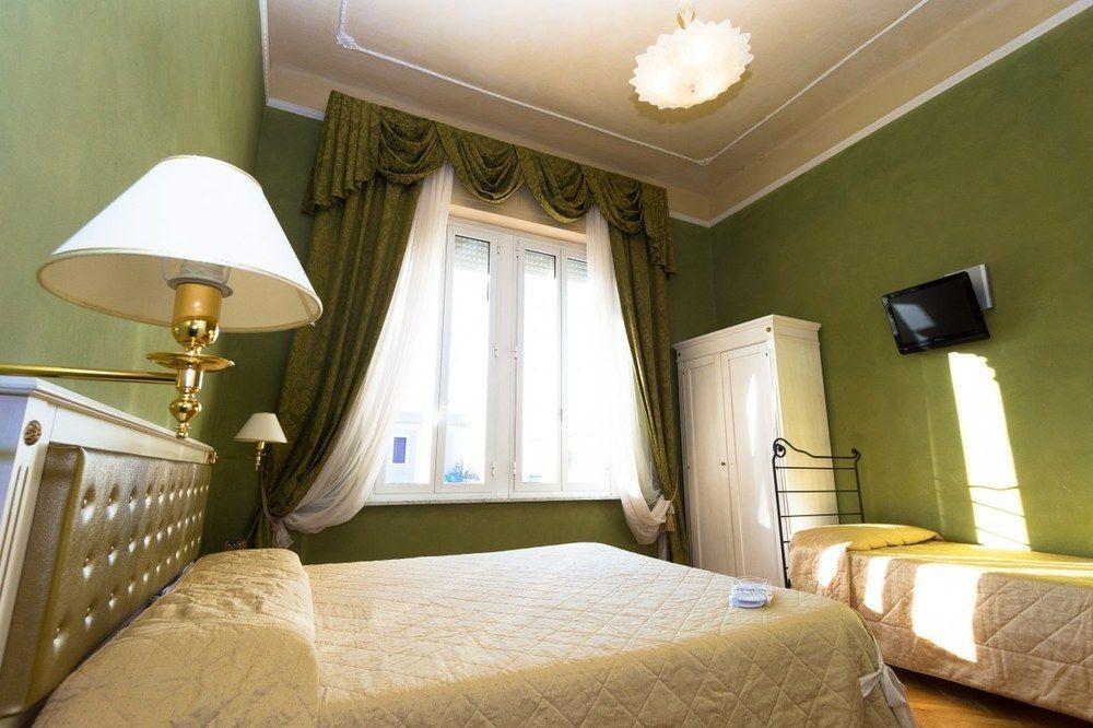 Hotel Gennarino Livorno Esterno foto