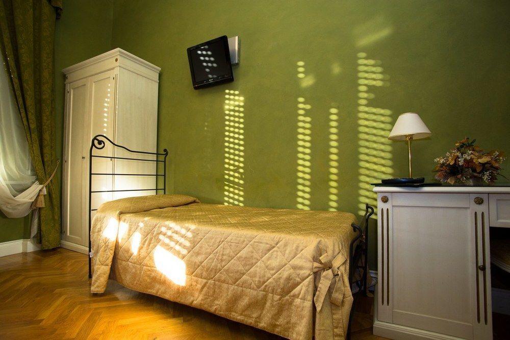 Hotel Gennarino Livorno Esterno foto