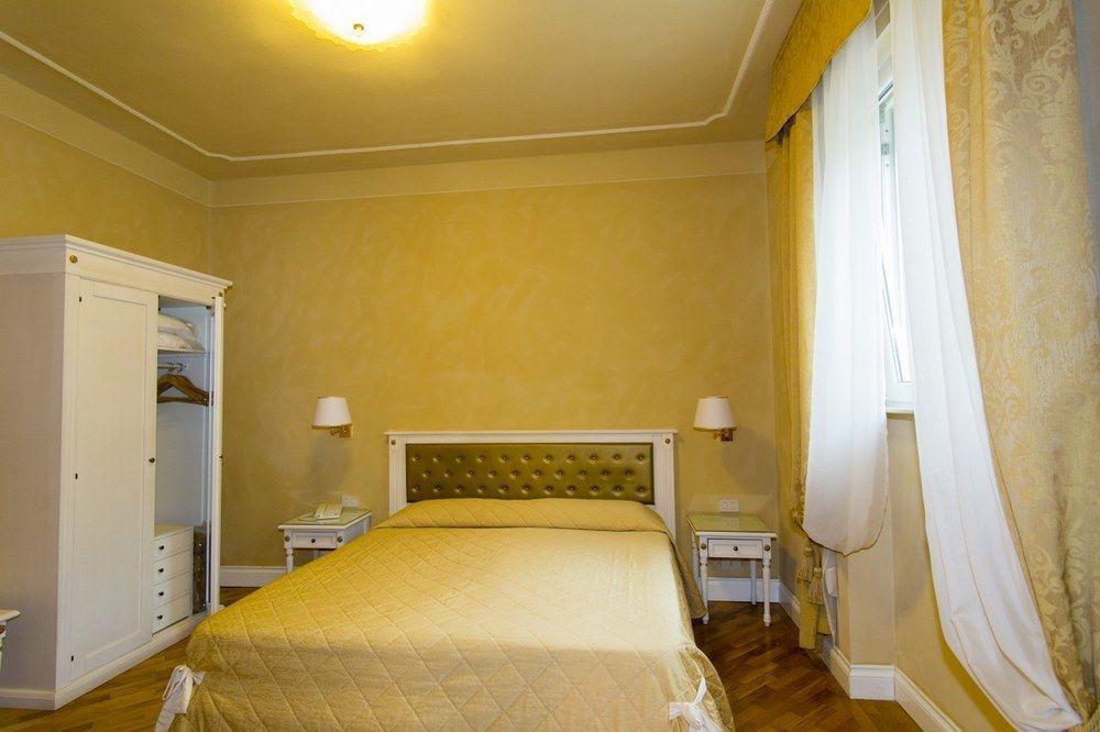 Hotel Gennarino Livorno Esterno foto