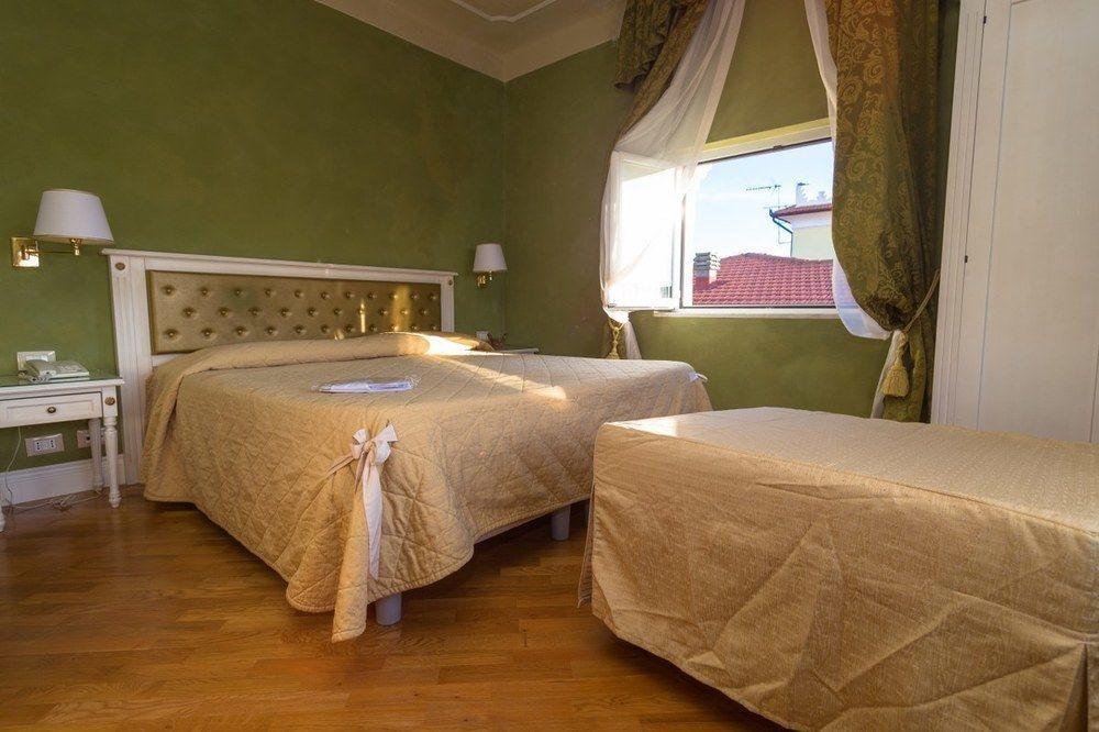 Hotel Gennarino Livorno Esterno foto