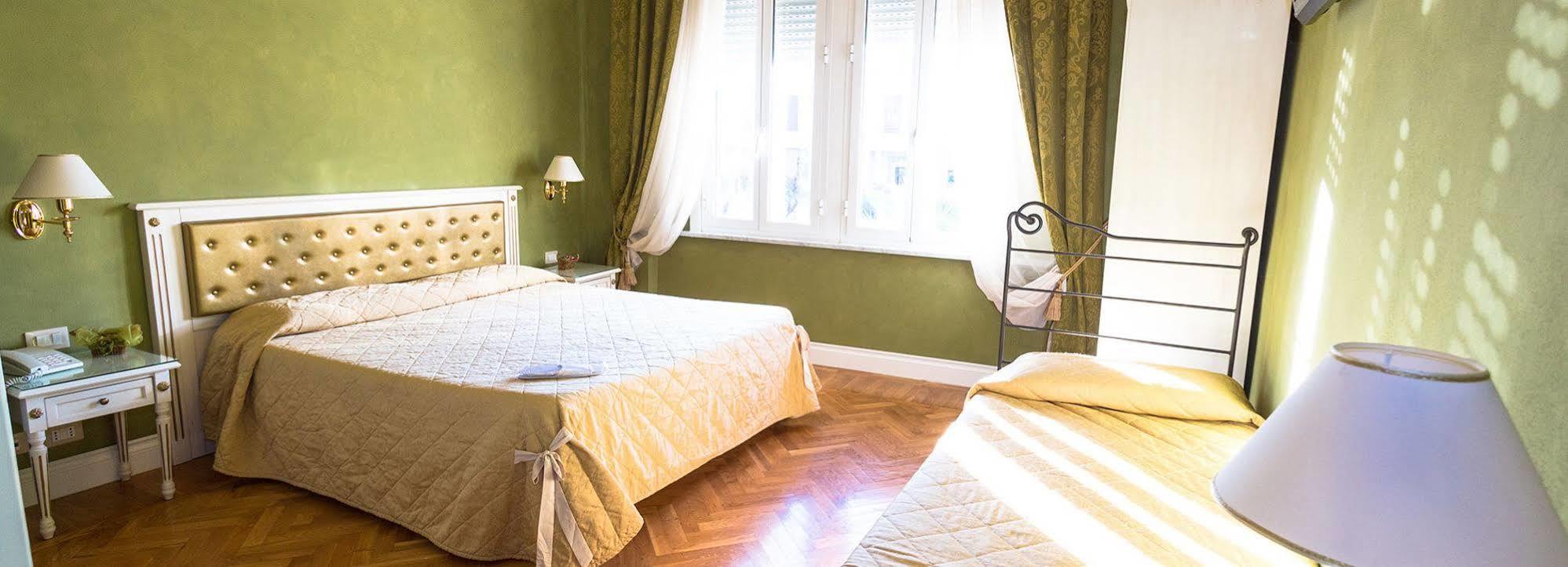 Hotel Gennarino Livorno Esterno foto