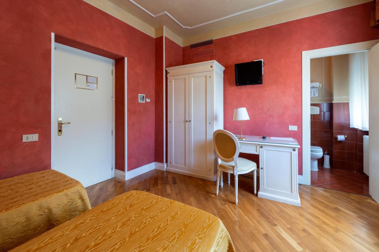 Hotel Gennarino Livorno Esterno foto